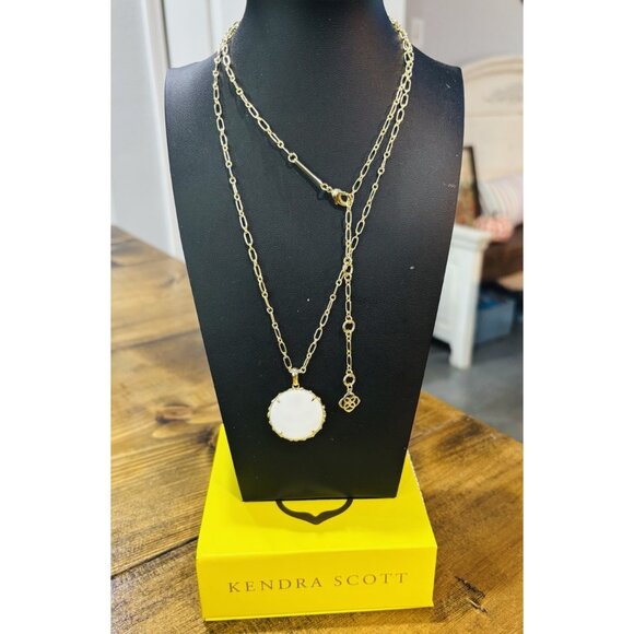 Kendra Scott Gold Natalie Necklace Link Chain With White Mussel Stone - Picture 1 of 4